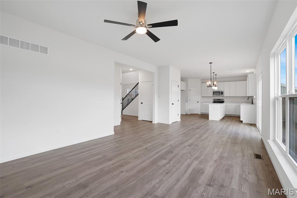 Fox Run 120 - Residential