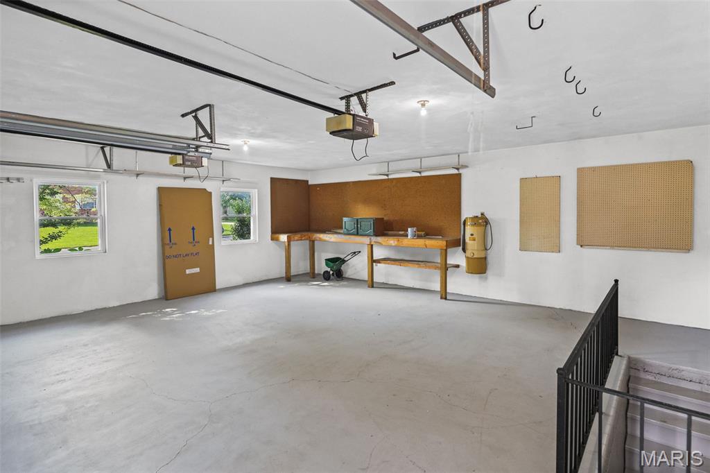 Sunset Terrace 5th Add - Residential