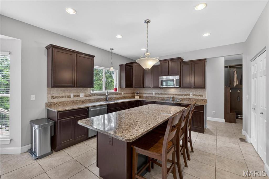 Estates At Hallmark Place - Residential