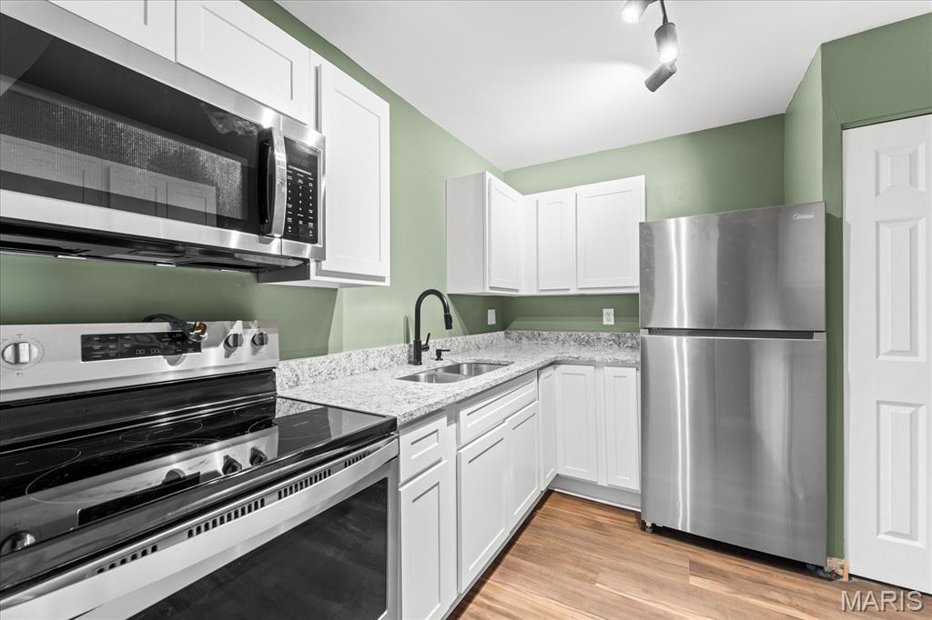 Carroll Wood Hill Condominium - Residential