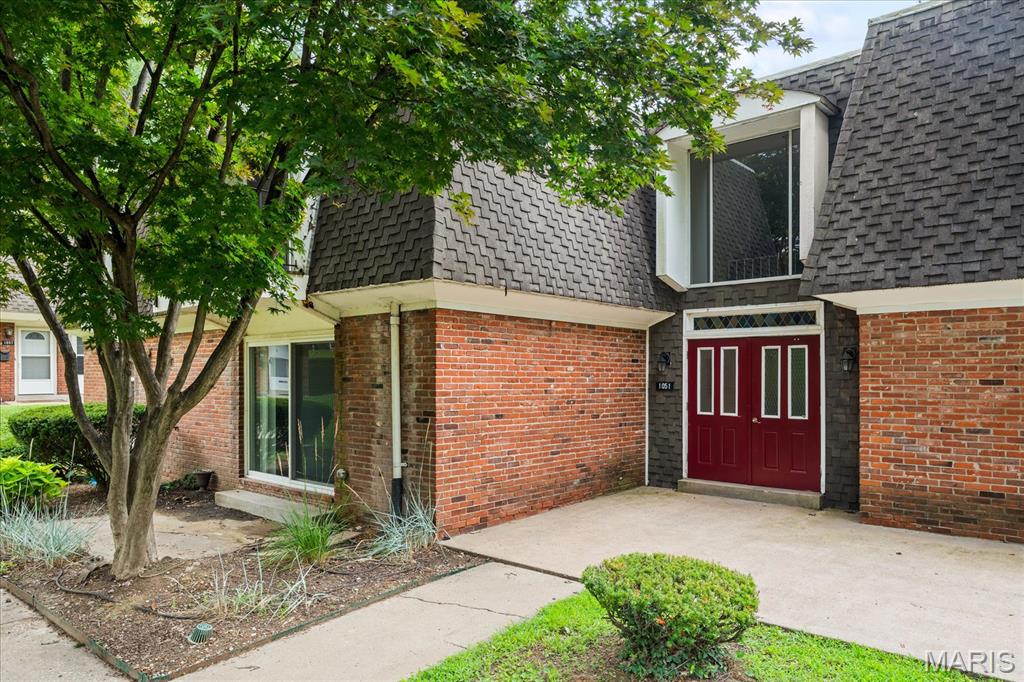 Carroll Wood Hill Condominium - Residential