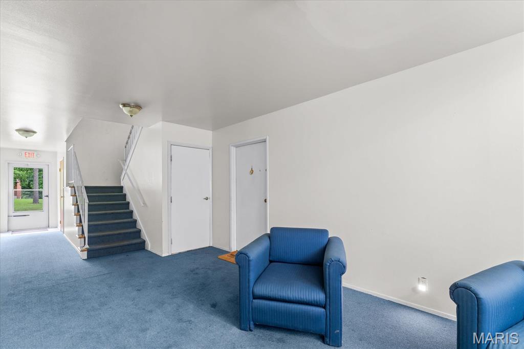 Carroll Wood Hill Condominium - Residential
