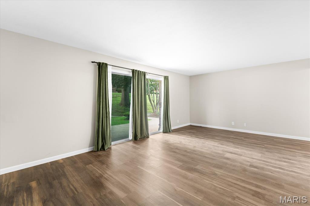 Carroll Wood Hill Condominium - Residential