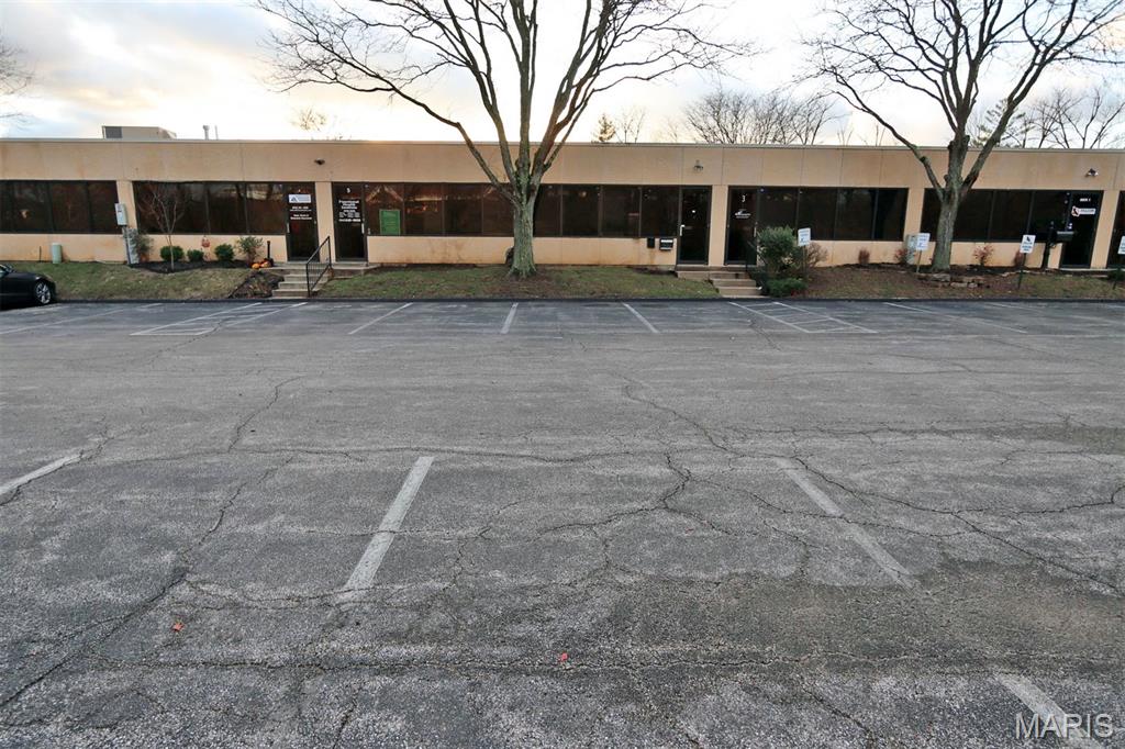 Regency Park - Commercial Lease