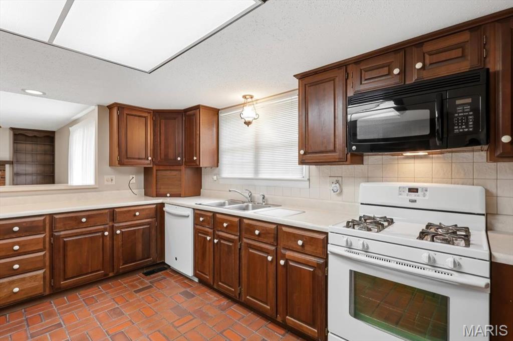 Country Place 13 - Residential