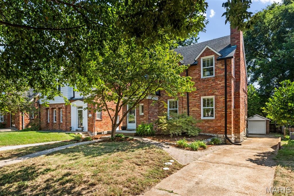 University Terrace - Residential