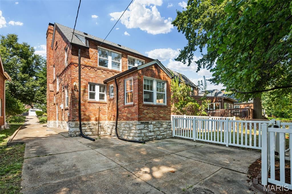 University Terrace - Residential