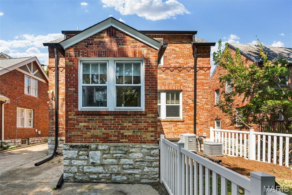 University Terrace - Residential