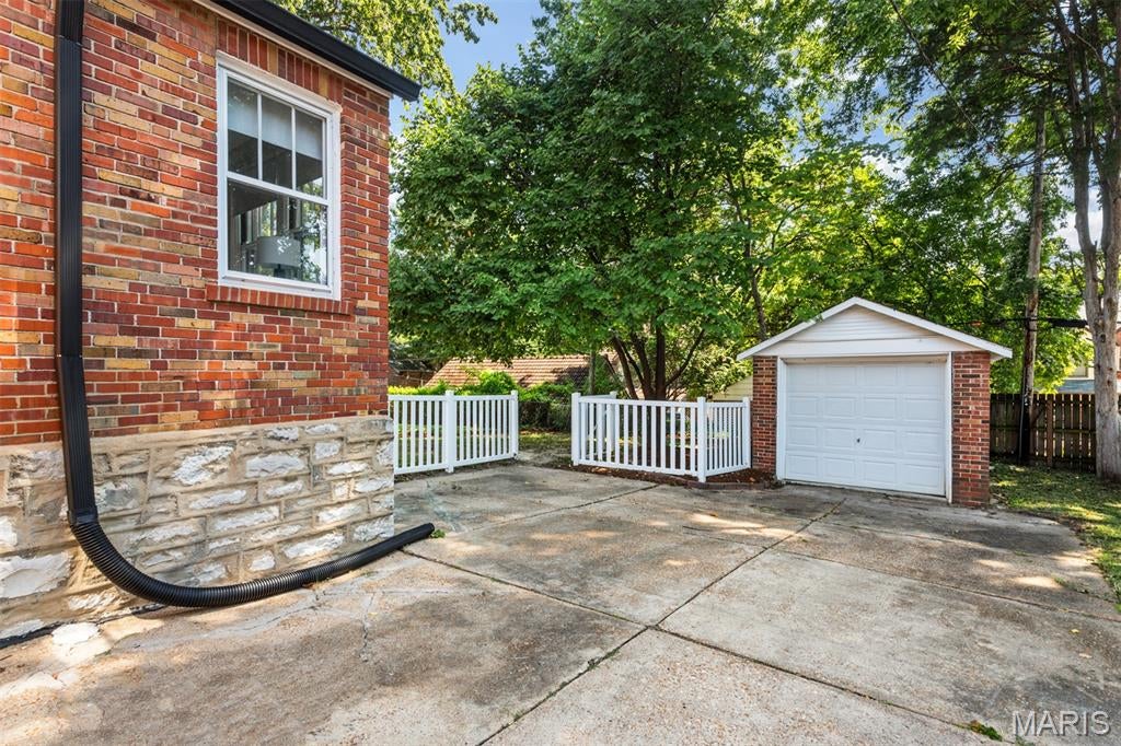 University Terrace - Residential