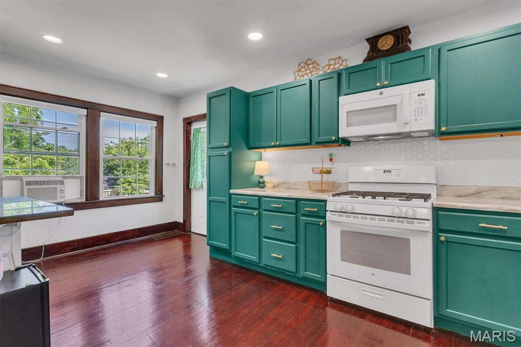 Casper Laeng Estate - Residential