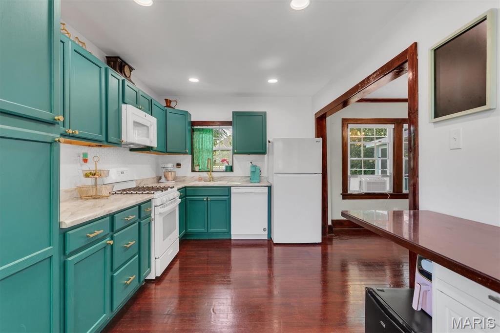 Casper Laeng Estate - Residential