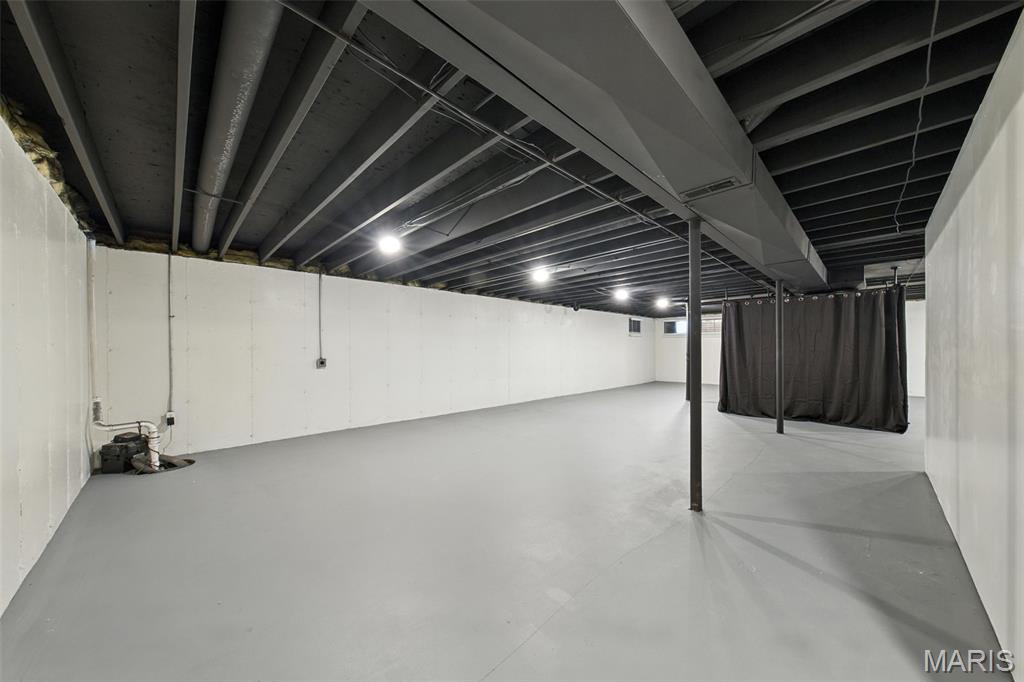 THE WOODLANDS - Residential Lease