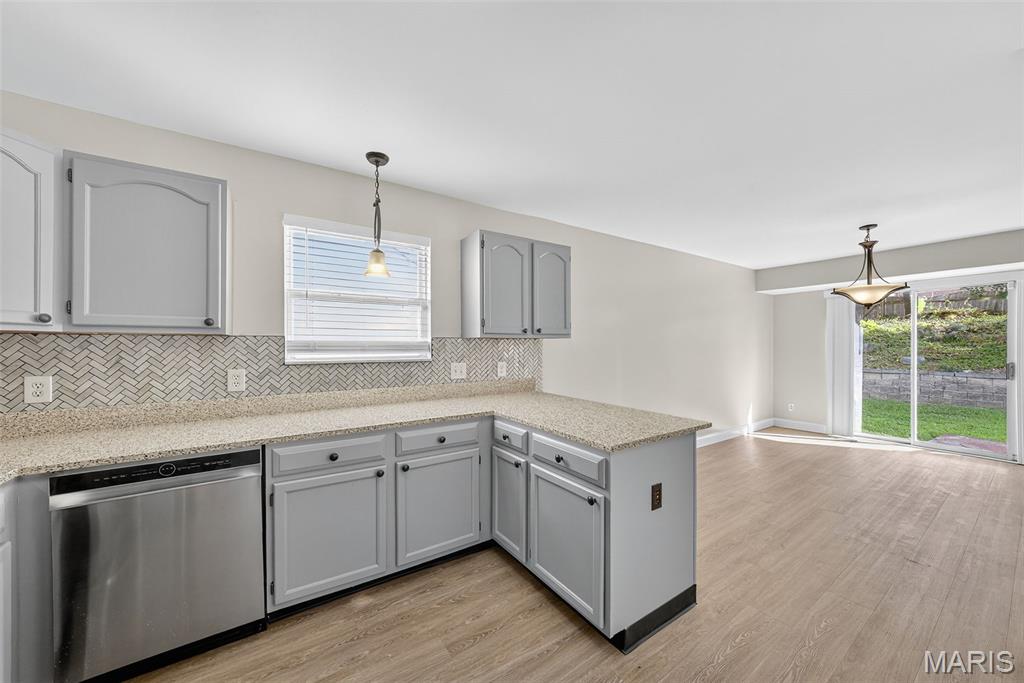 THE WOODLANDS - Residential Lease