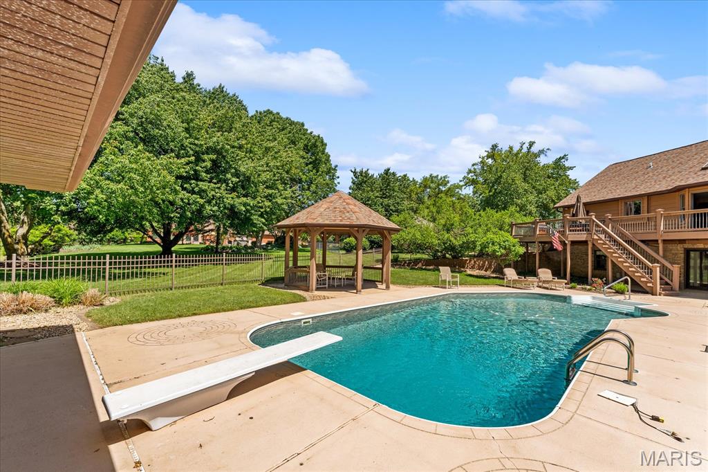 Chenot Place - Residential
