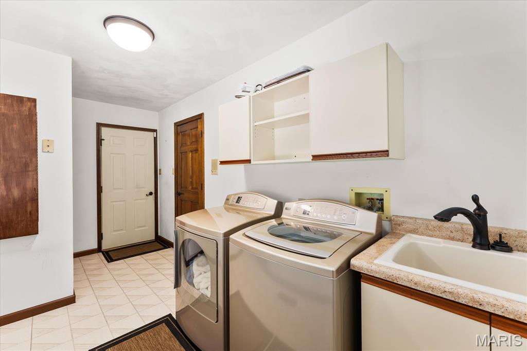 Chenot Place - Residential
