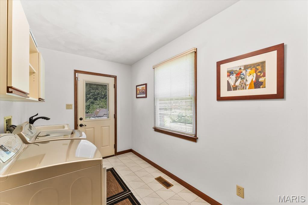 Chenot Place - Residential