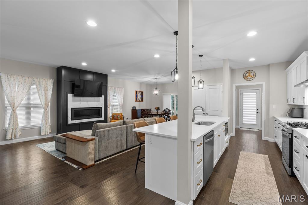 Floria Place - Residential