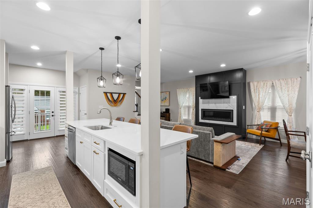 Floria Place - Residential