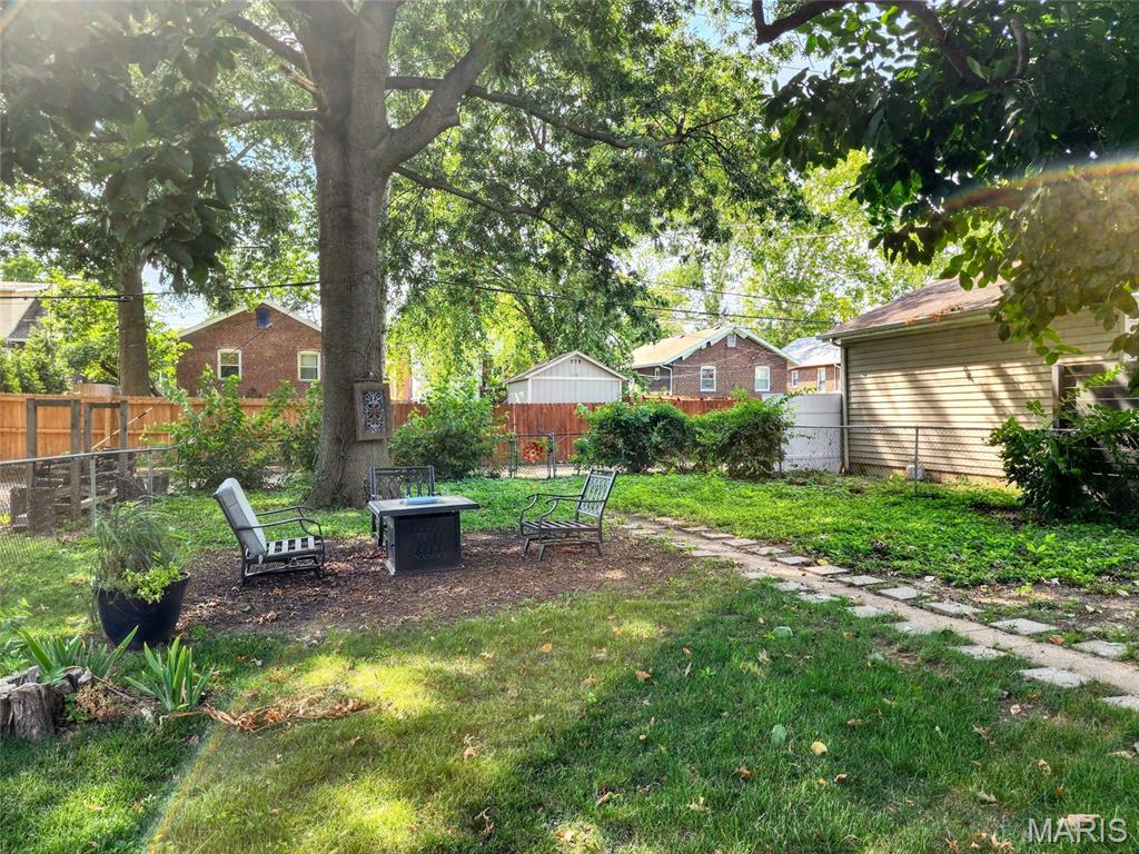 S Forest Park Hills - Residential