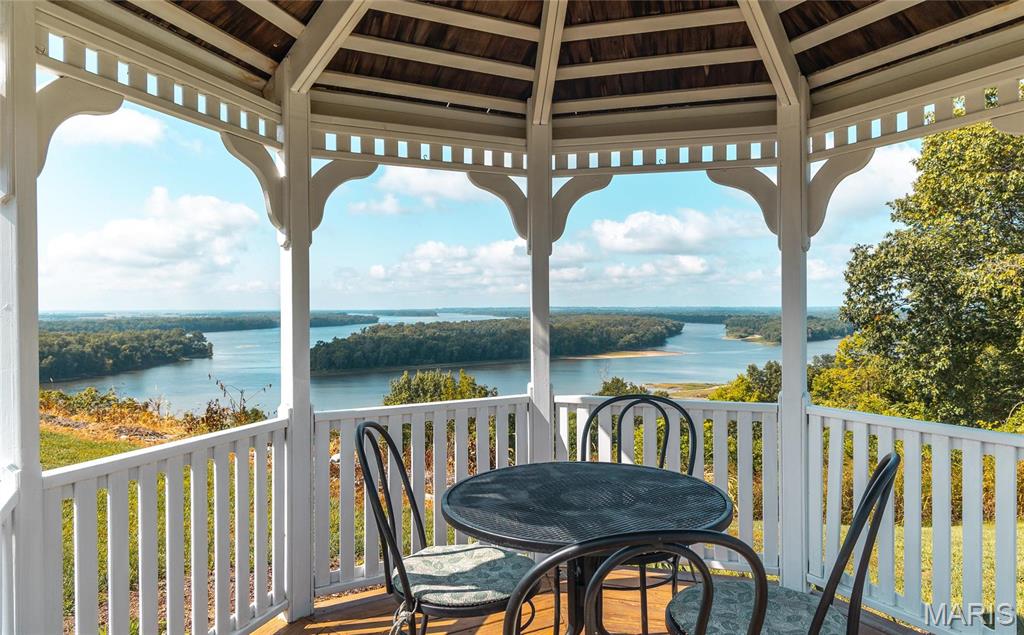 Not In A Subdivision - Commercial Sale