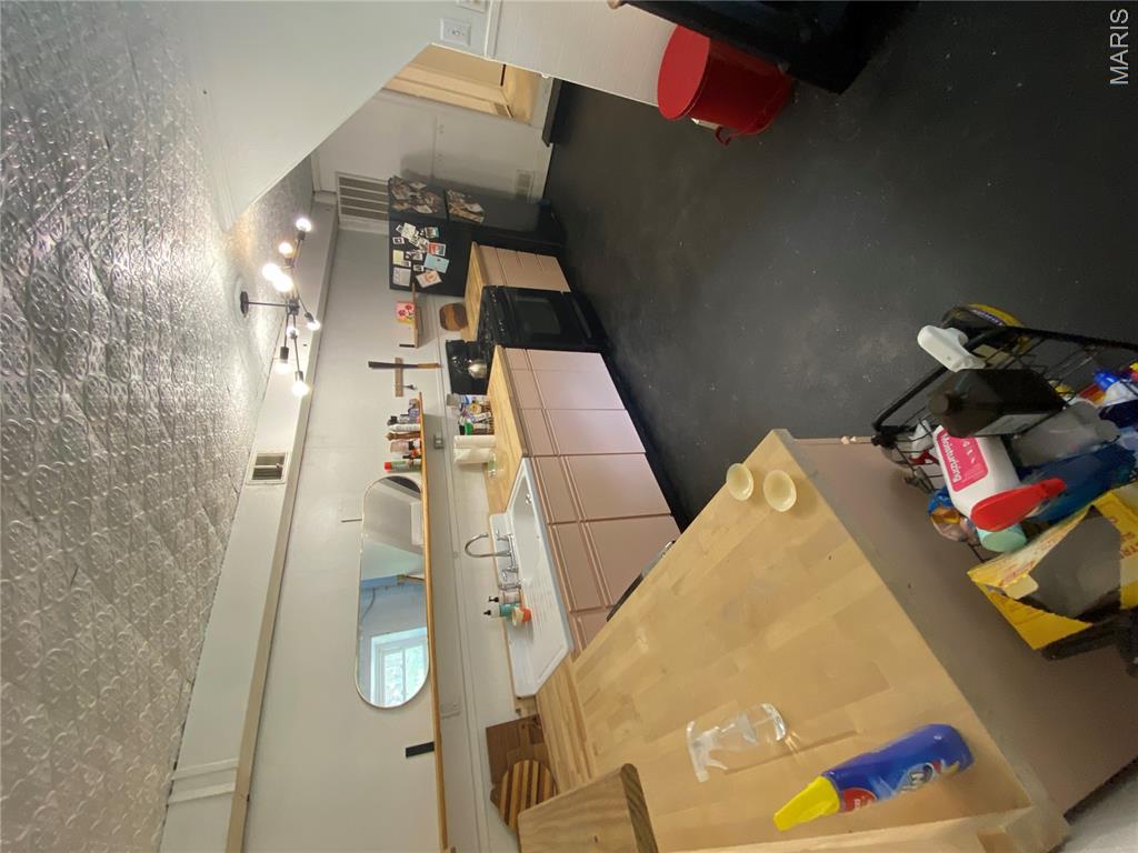 Allens Western Add - Residential