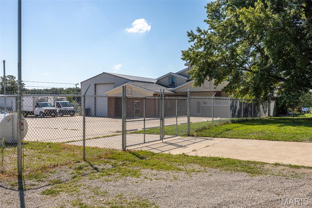 LEBANON CITY ANNEX - Commercial Sale