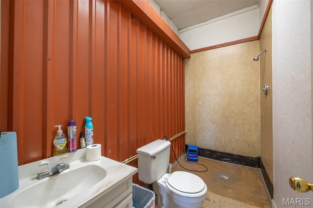 LEBANON CITY ANNEX - Commercial Sale