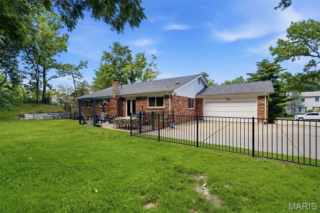 Royal Acres 5 - Residential