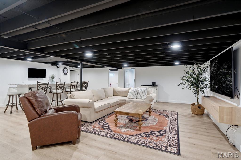 Royal Acres 5 - Residential