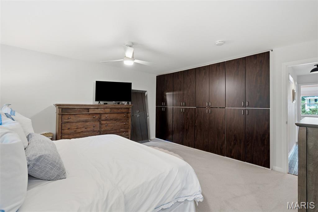 Royal Acres 5 - Residential
