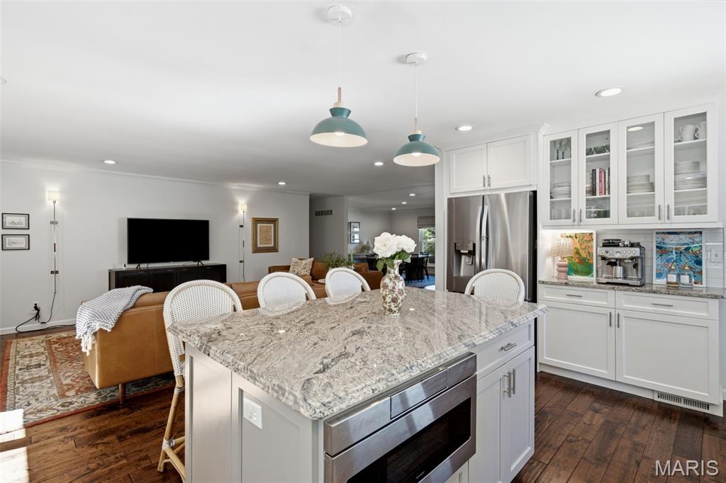 Royal Acres 5 - Residential