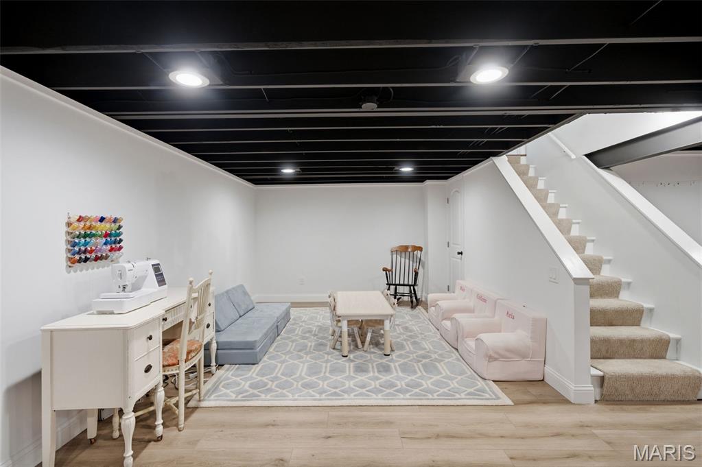 Royal Acres 5 - Residential