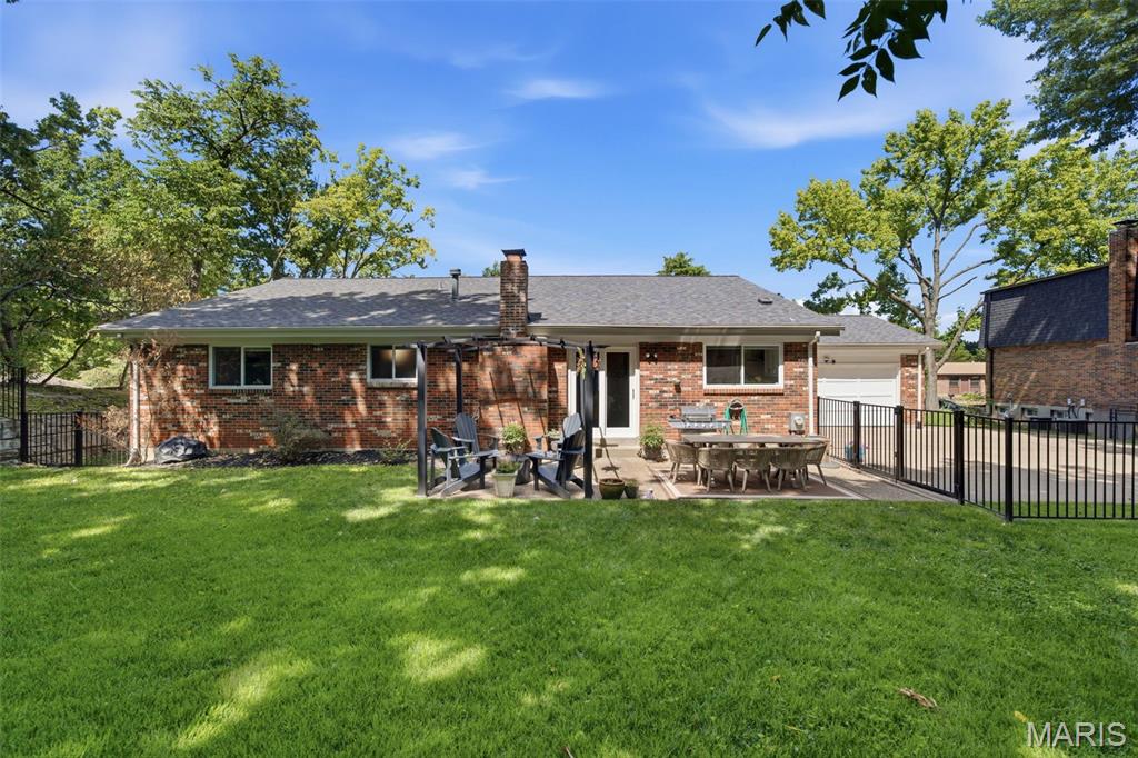 Royal Acres 5 - Residential