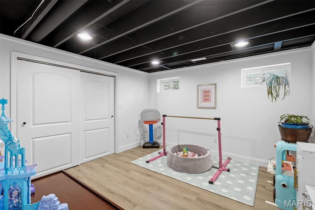 Royal Acres 5 - Residential