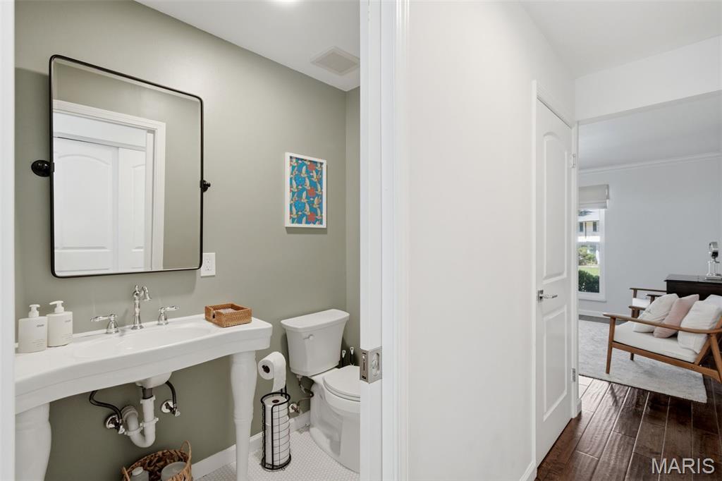 Royal Acres 5 - Residential