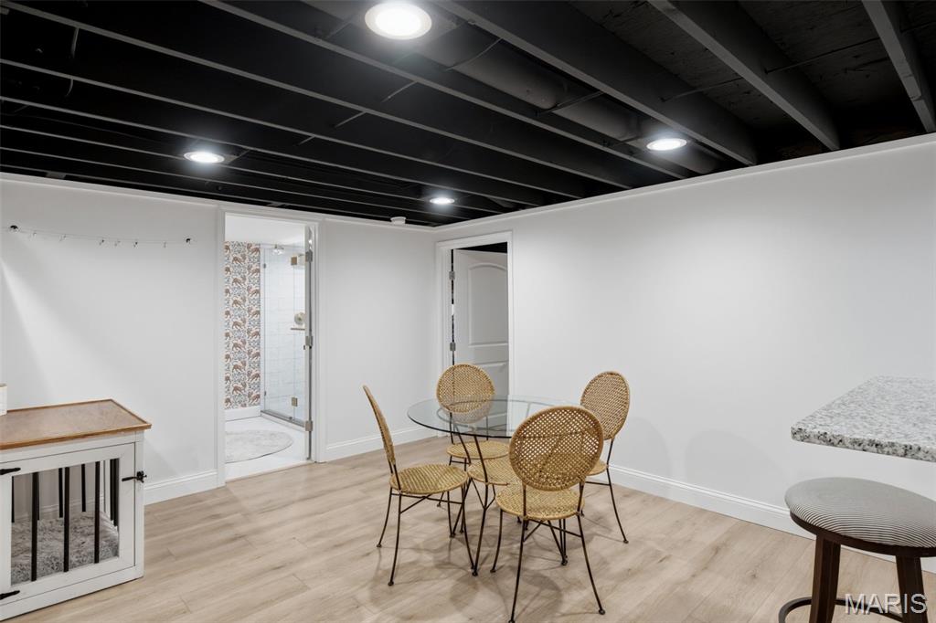 Royal Acres 5 - Residential