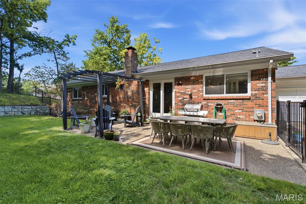 Royal Acres 5 - Residential