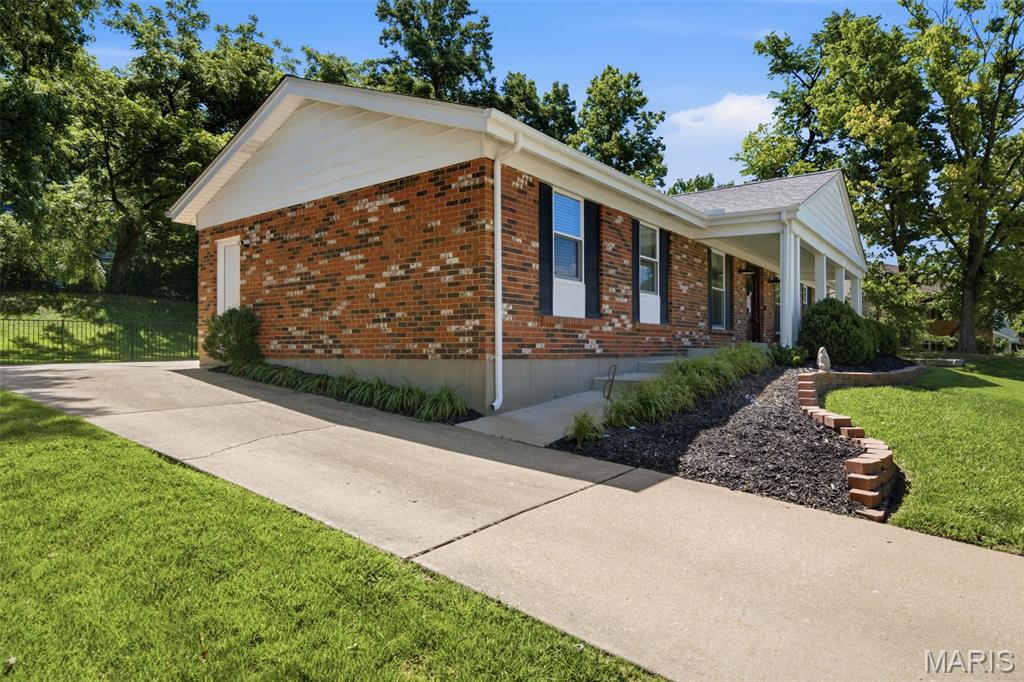 Royal Acres 5 - Residential