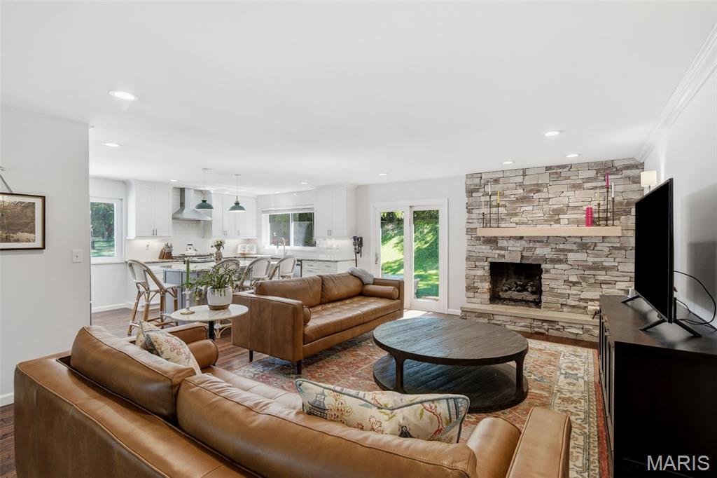 Royal Acres 5 - Residential