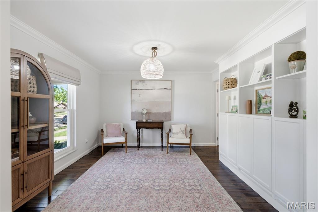 Royal Acres 5 - Residential