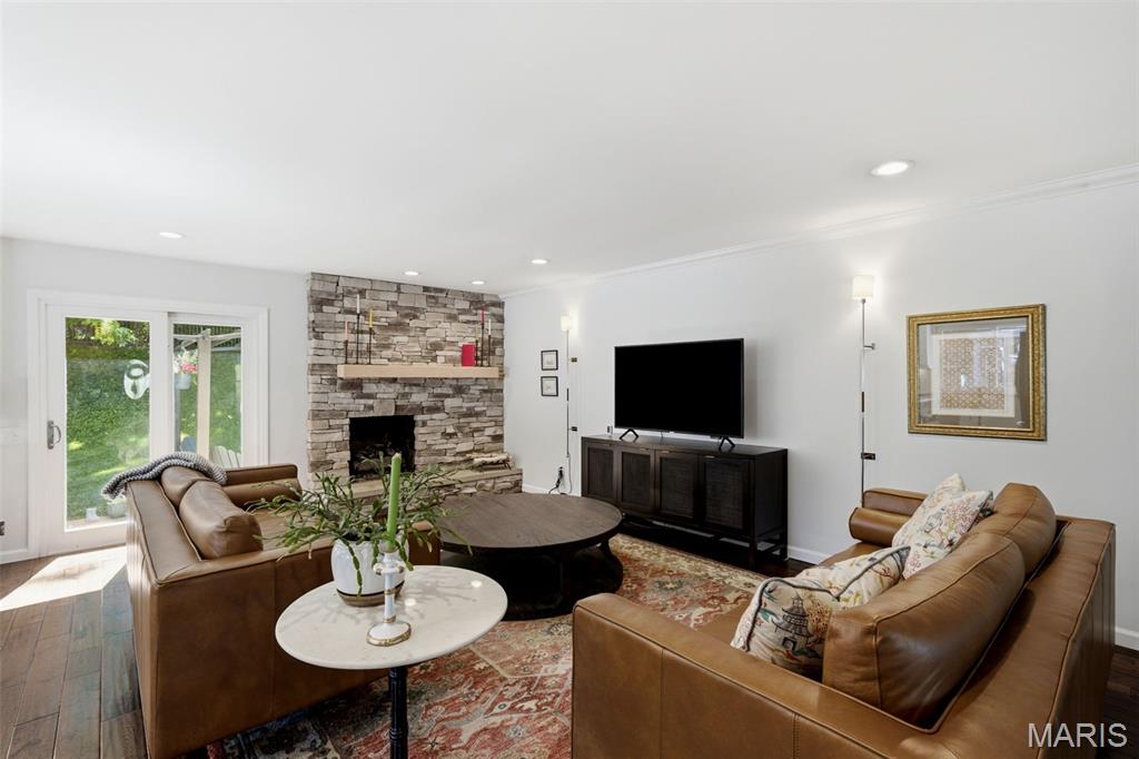 Royal Acres 5 - Residential