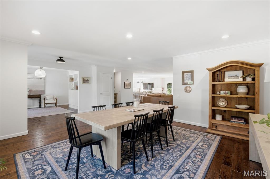 Royal Acres 5 - Residential