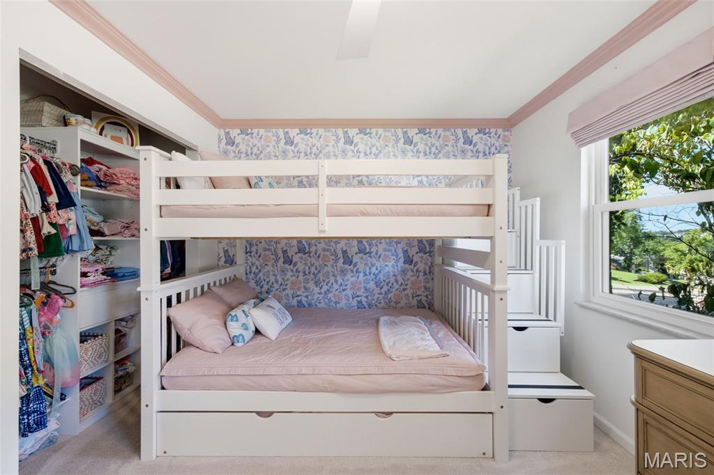Royal Acres 5 - Residential