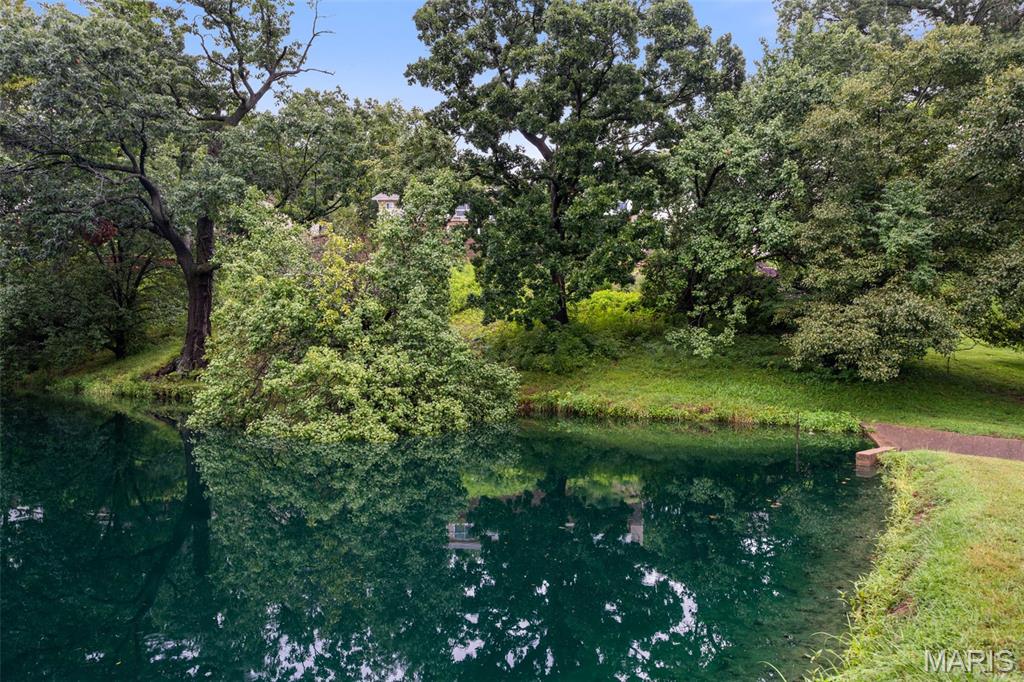 Creve Coeur Place 1 - Residential