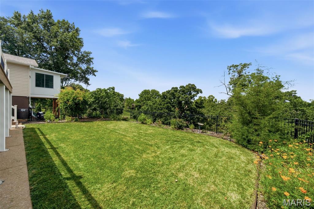 Creve Coeur Place 1 - Residential