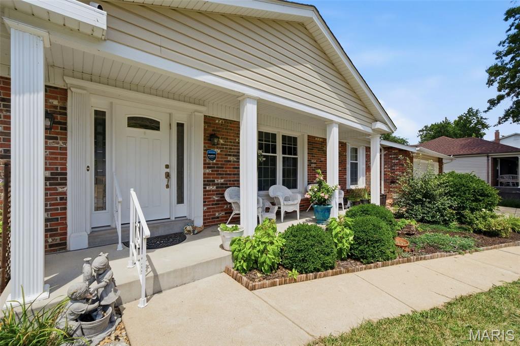 Creve Coeur Place 1 - Residential