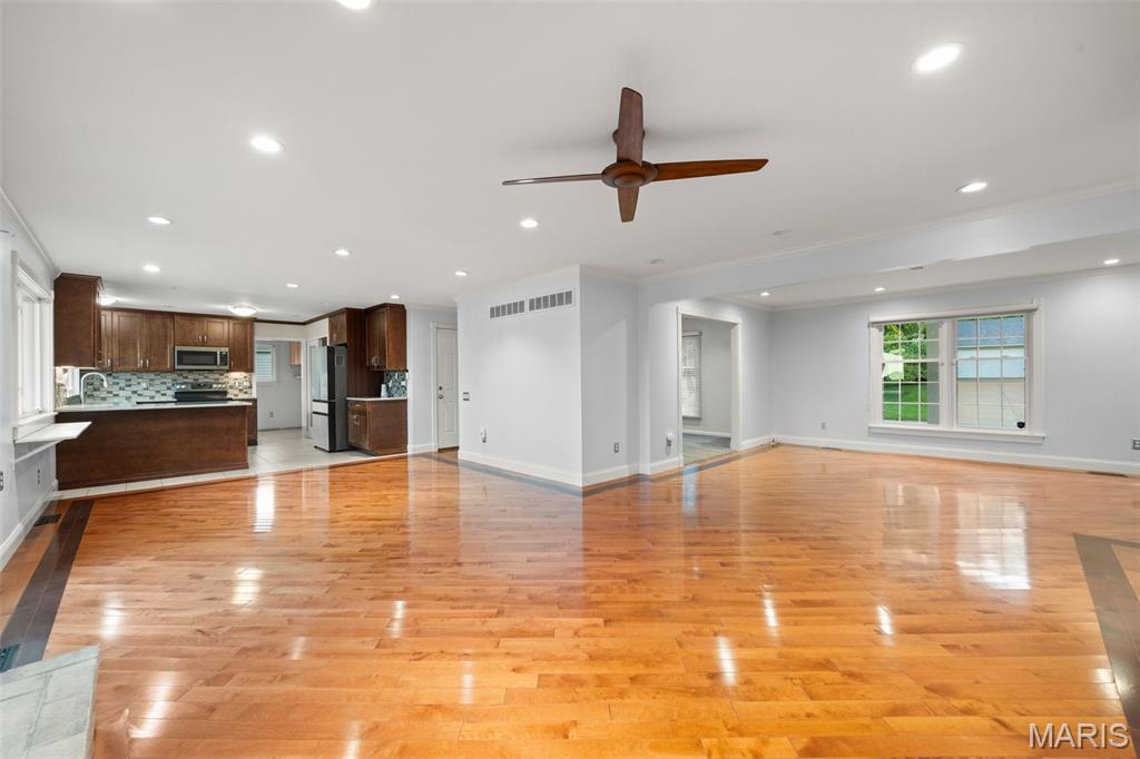 Creve Coeur Place 1 - Residential