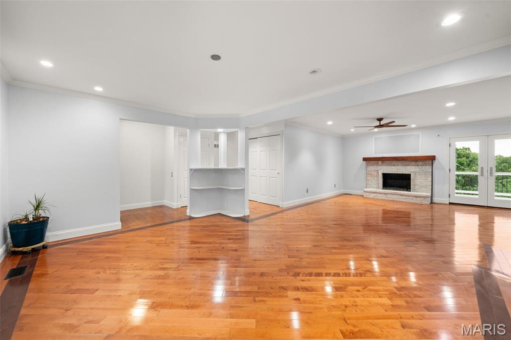 Creve Coeur Place 1 - Residential