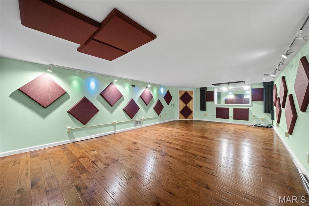 Creve Coeur Place 1 - Residential