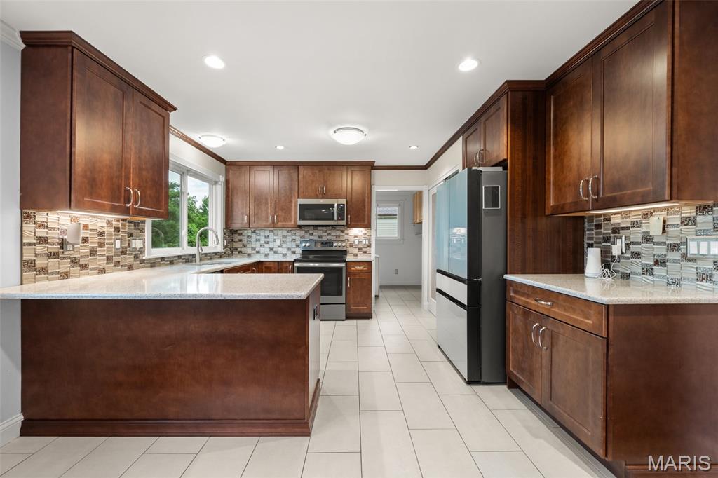 Creve Coeur Place 1 - Residential